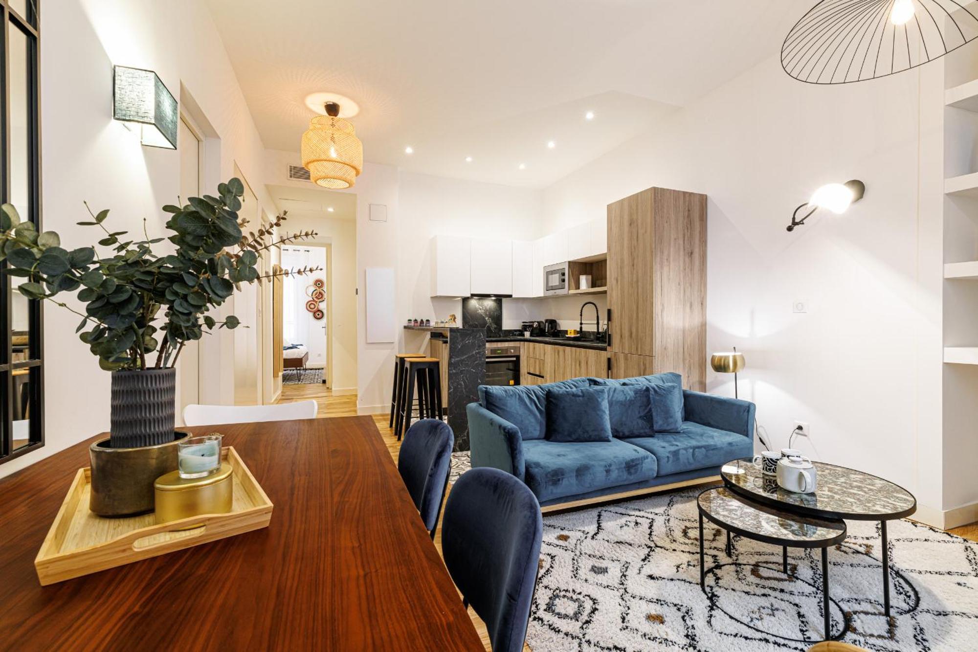 Appartamento Chic & Cozy 2 Bdr Heart Of The Old Town