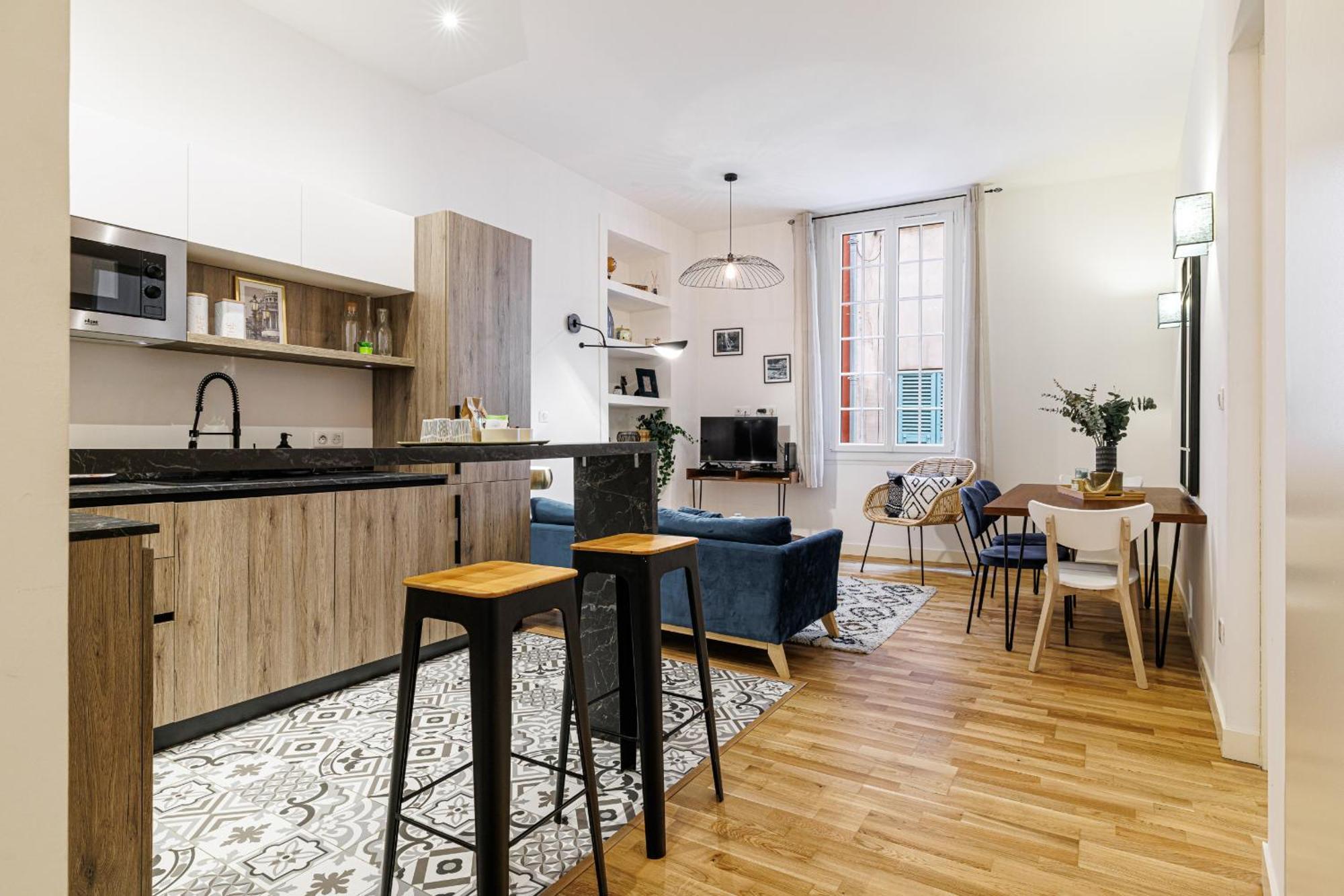 Chic & Cozy 2 Bdr Heart Of The Old Town Appartamento *