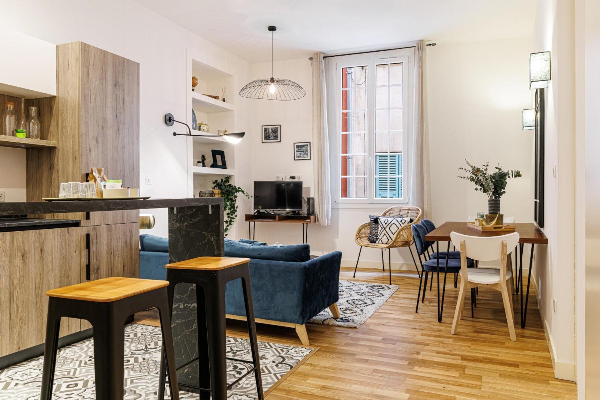 Chic & Cozy 2 Bdr Heart Of The Old Town Appartamento *