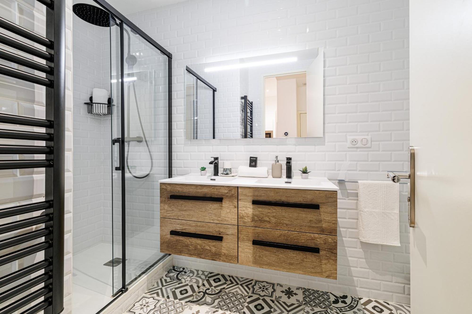 Appartamento Chic & Cozy 2 Bdr Heart Of The Old Town *